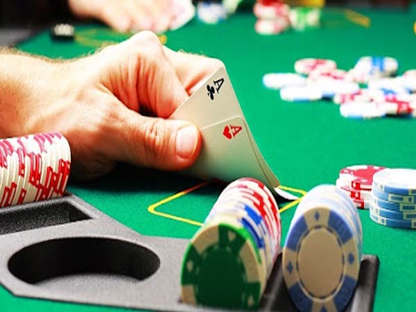 Poker là trò chơi tương tự bài Slot Việt Nam