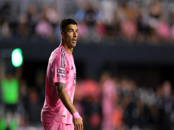 Hồ sơ kỷ luật “đen tối” của Suarez