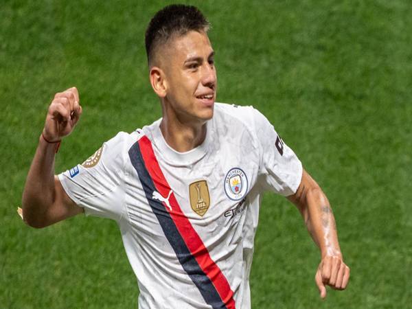 Phong cách thi đấu của Claudio Echeverri