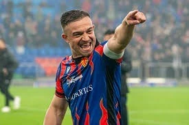 Khi thế giới tưởng đã quên, Shaqiri nhắc lại mình là ai