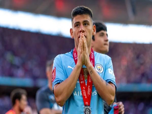 Tin Man City: Man xanh xác nhận cho mượn Claudio Echeverri