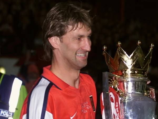 hậu vệ Arsenal xuất sắc nhất trong lịch sử